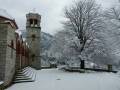 church_snow